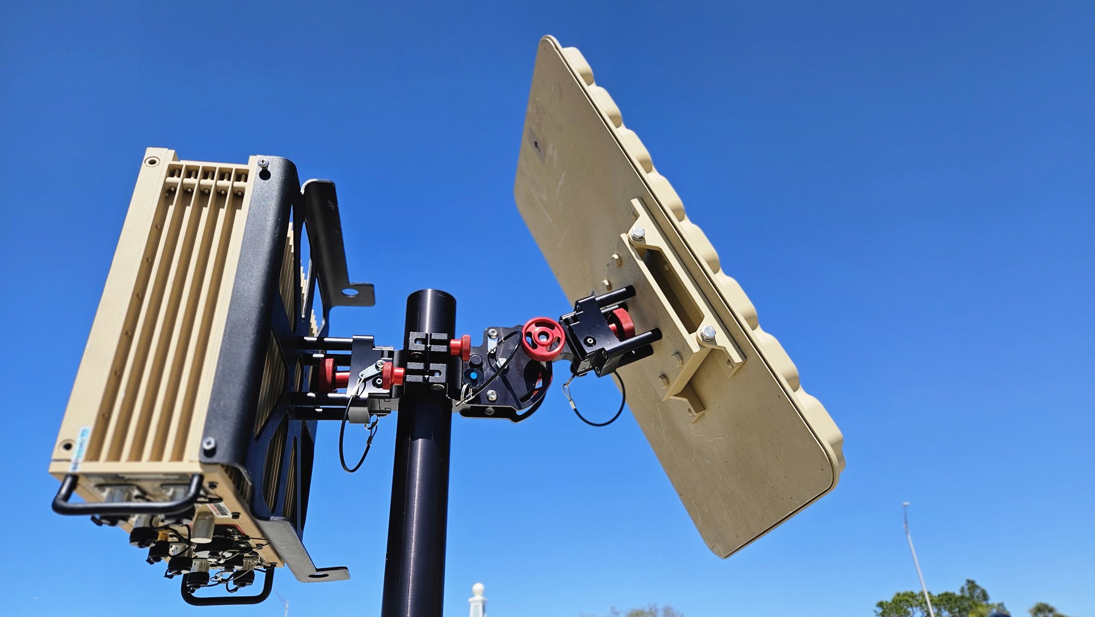 BlueSky Mast with tactical radio and wireless data payload, Tactical Communications