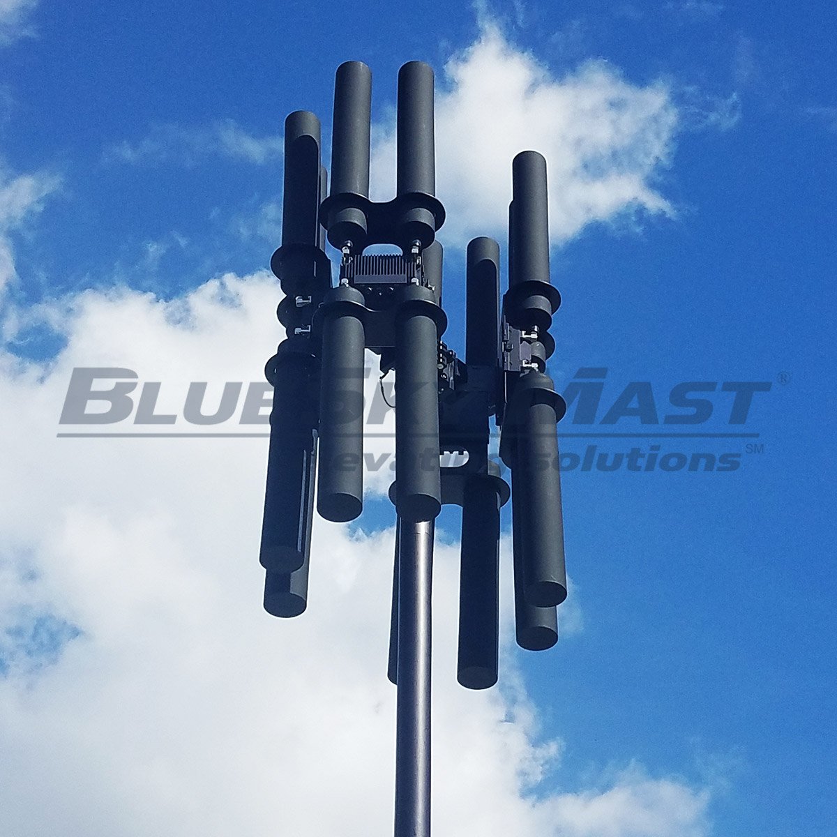 BlueSky Mast with tactical radio and wireless data payload, Tactical Communications