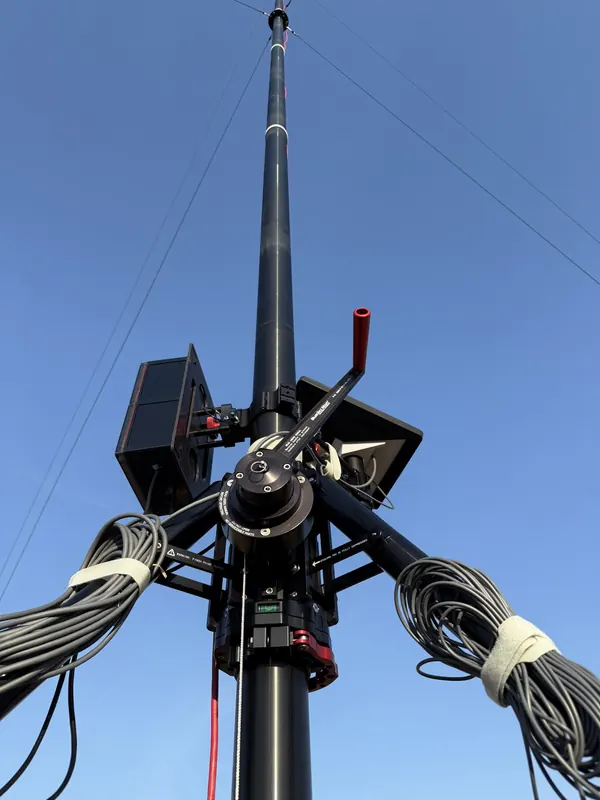 BlueSky Mast with product detail
