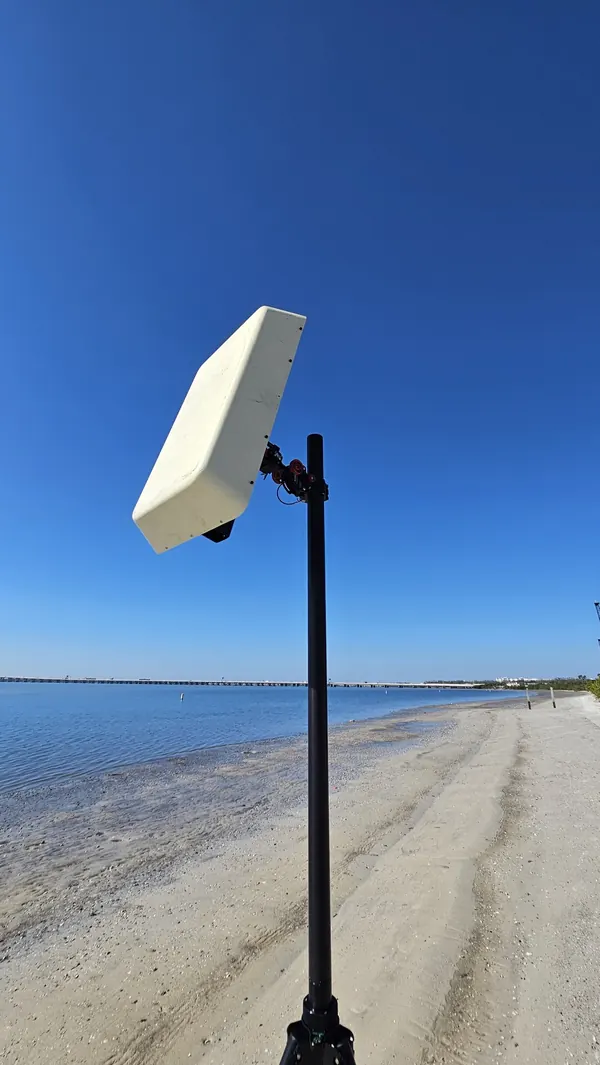 BlueSky Mast with tactical radio and wireless data payload, Tactical Communications