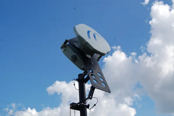 BlueSky Mast with tactical radio and wireless data payload, Tactical Communications