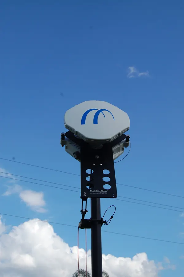 BlueSky Mast with tactical radio and wireless data payload, Tactical Communications