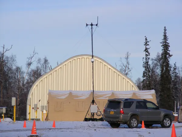 BlueSky Mast with tactical radio and wireless data payload, Tactical Communications