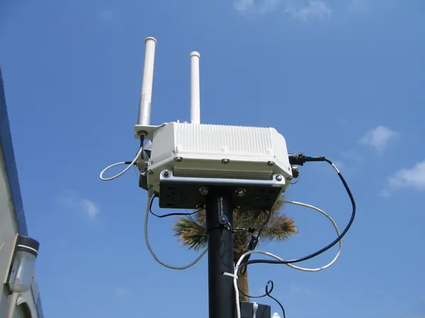 BlueSky Mast with tactical radio and wireless data payload, Tactical Communications