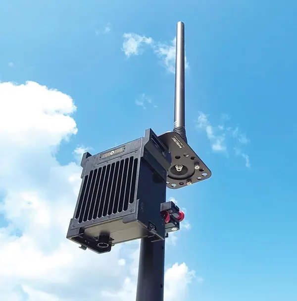 BlueSky Mast 200 Standard Series - AL1 with TrellisWare tactical radio, configuration diagram, tactical communications application