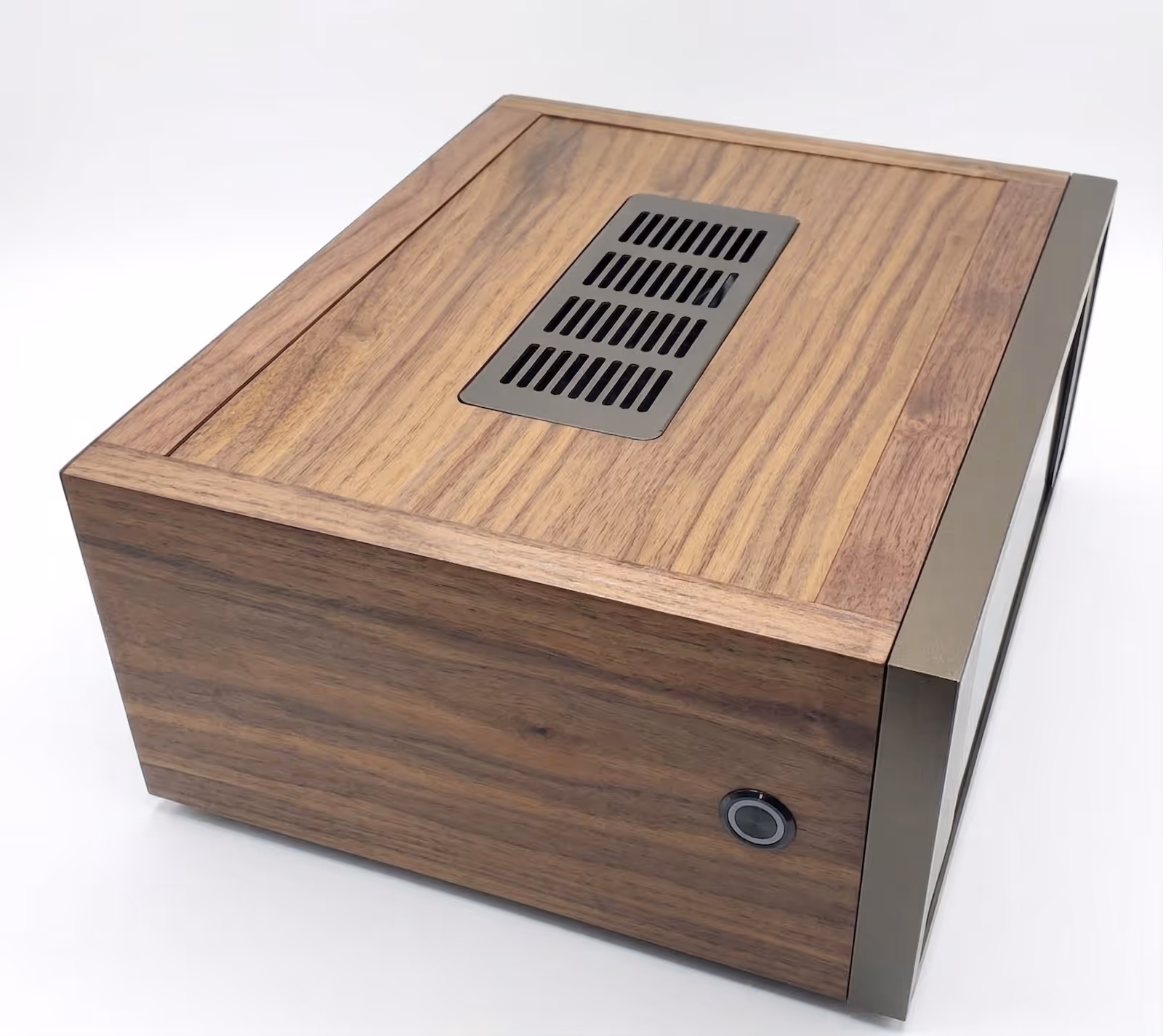 MAC-1-midwest-audio-concepts-top-view-HiFi-audio-streamer