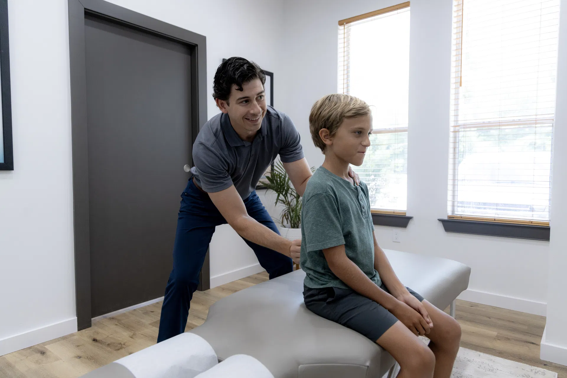 Action shot of performance chiropractic care for runners in Mandeville to optimize gait and prevent sports injuries.