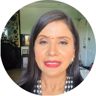 picture of smiling lady