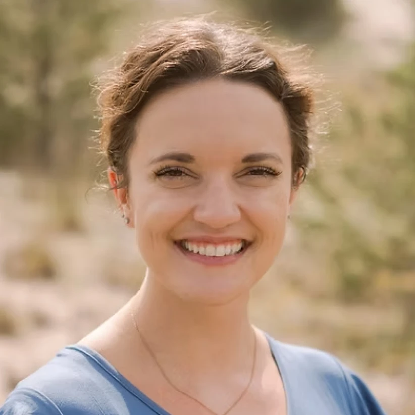 Dr. Julia van der Werf