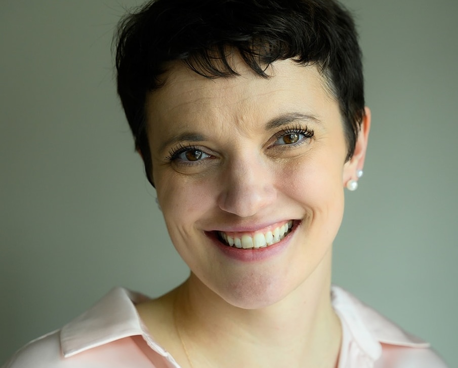 Dr. Julia van der Werf 
