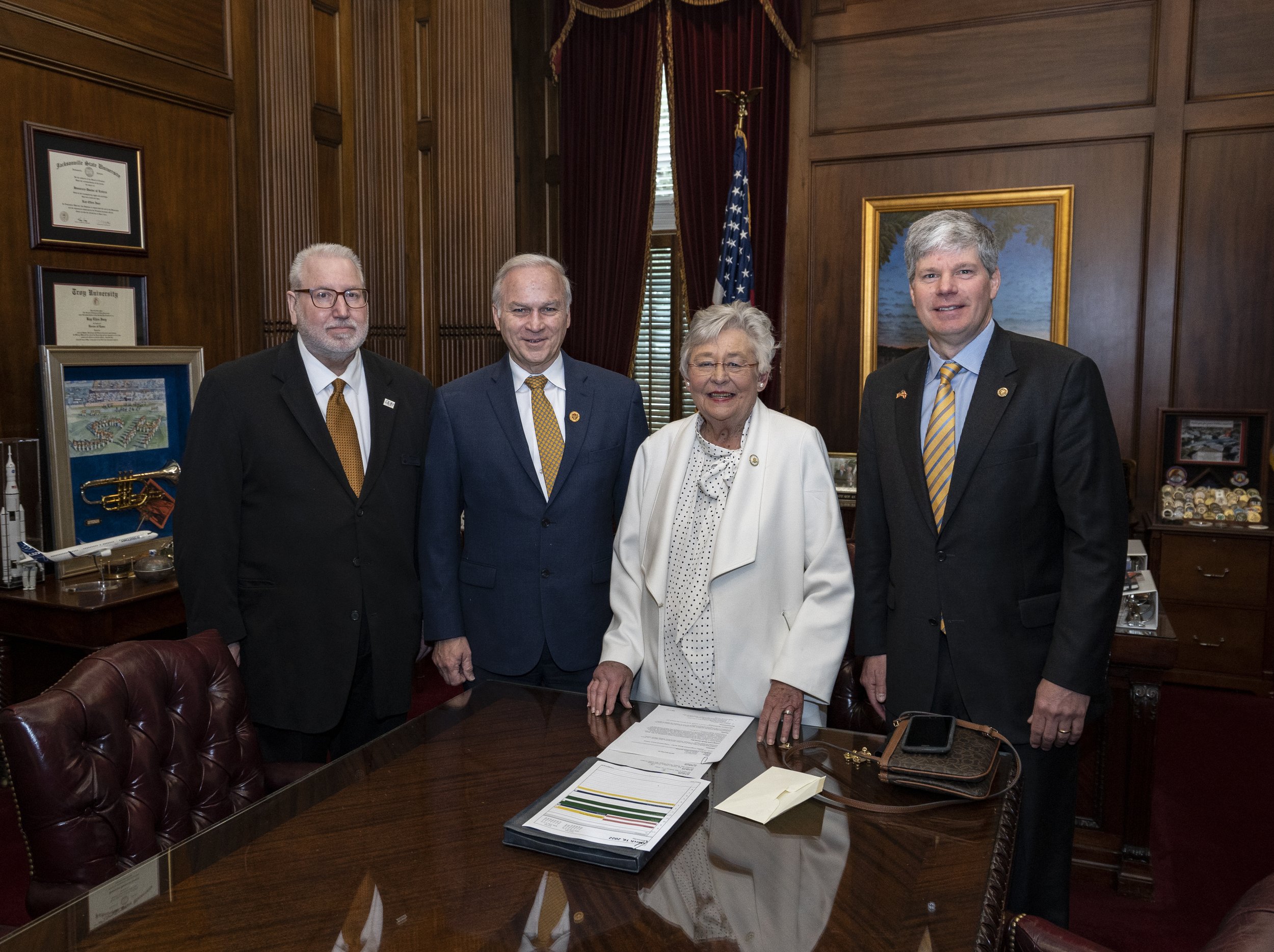 Former Congressman Randy Forbes visits Alabama to thank Governor Ivey for supporting the Alabama Prayer Caucus and religious liberty.