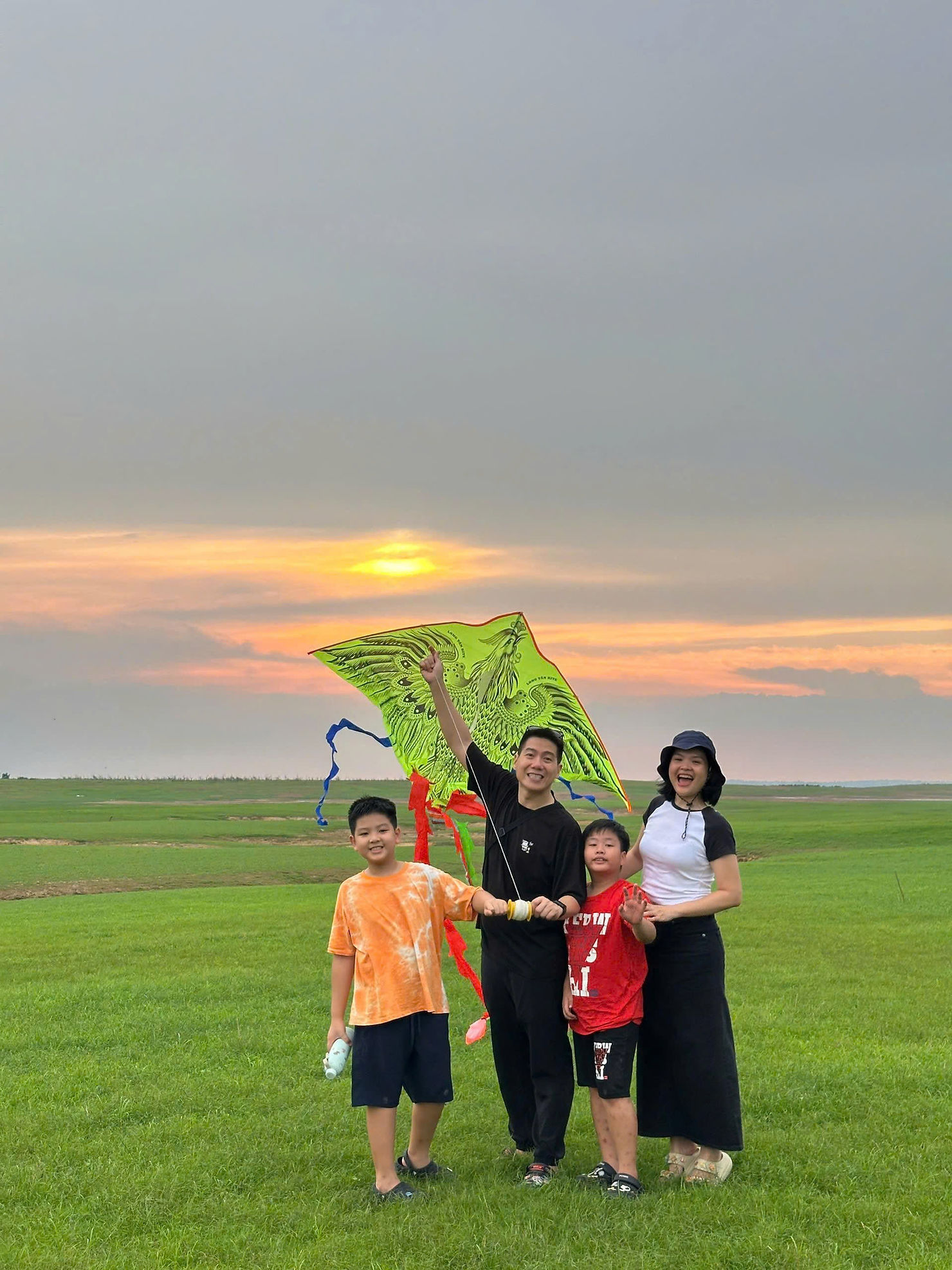 Gia đình trải nghiệm glamping giữa thiên nhiên trong lành tại Panorama Glamping – lựa chọn an toàn giúp biến mỗi chuyến đi chơi thành ký ức đáng nhớ cho cả người lớn và trẻ nhỏ