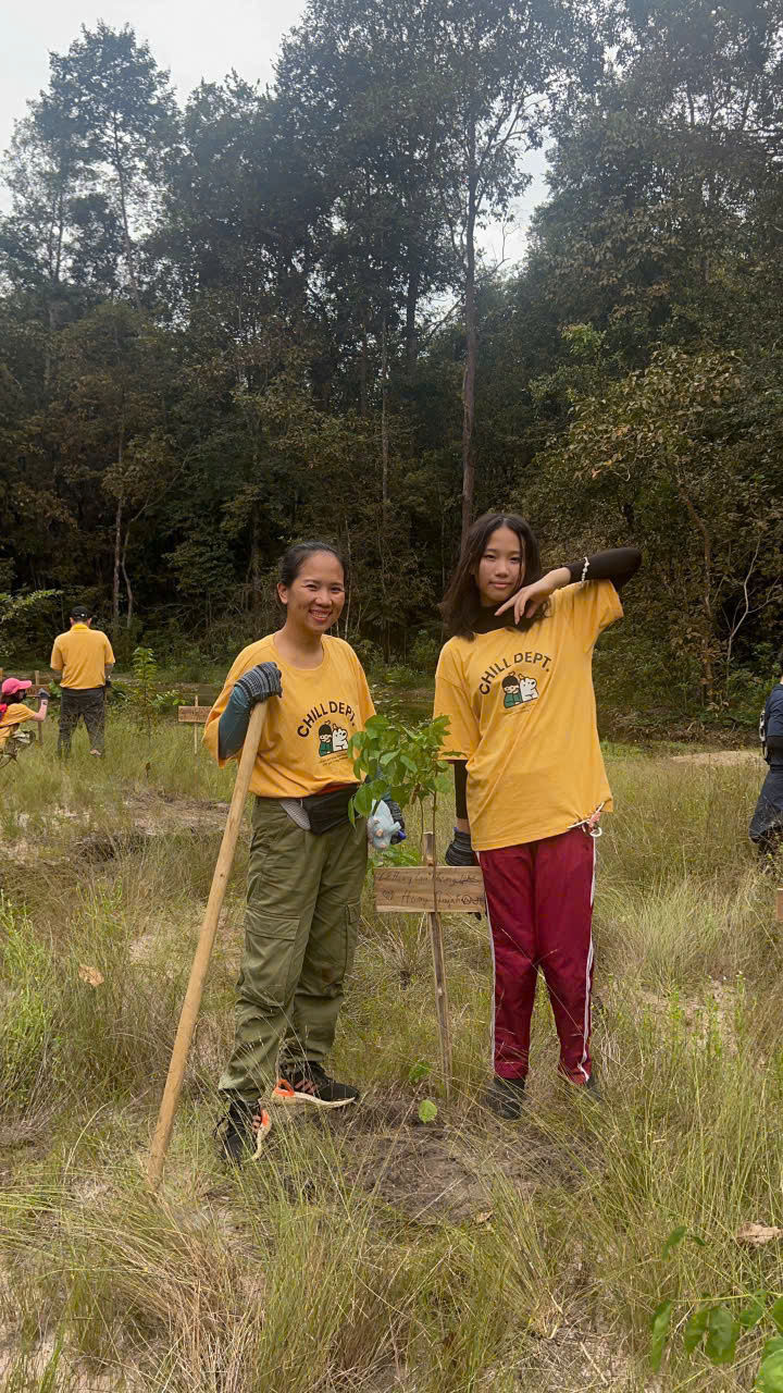  Trẻ em tự tay trồng cây và gắn bảng tên tại khu bảo tồn – hoạt động xanh đầy ý nghĩa cùng Panorama Glamping