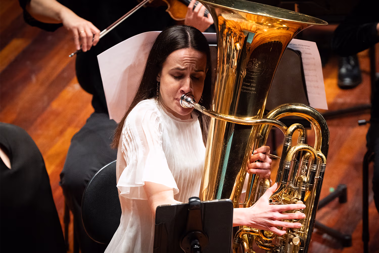 Rachel Kelly playing as a soloist