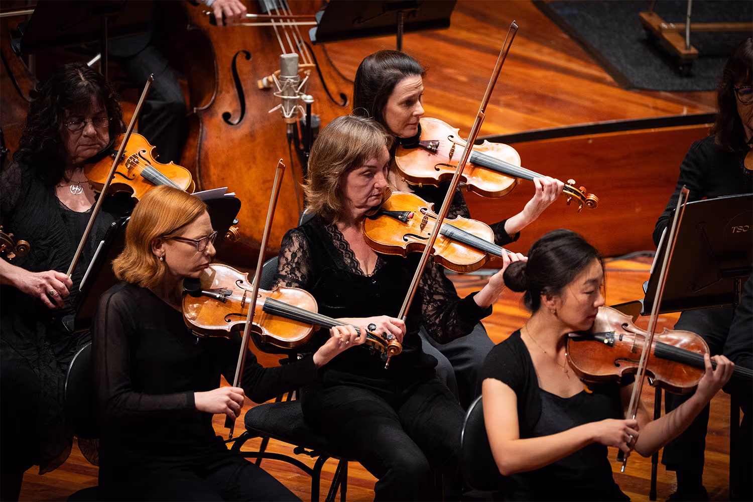 Elinor Lea playing in the Federation Concert Hall