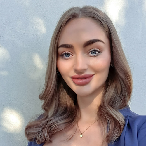 Elle Ahrens