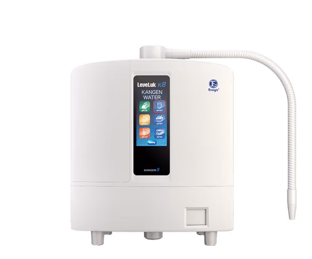 Witte Leveluk K8 Kangen Water-machine met gekleurd digitaal display en flexibele witte uitloop.