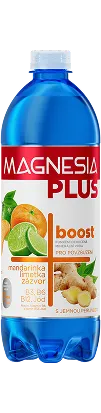 Modrá plastová láhev Magnesia Plus Boost s mandarinkou, limetkou, zázvorem a vitamíny B2, B6, B12 na etiketě.
