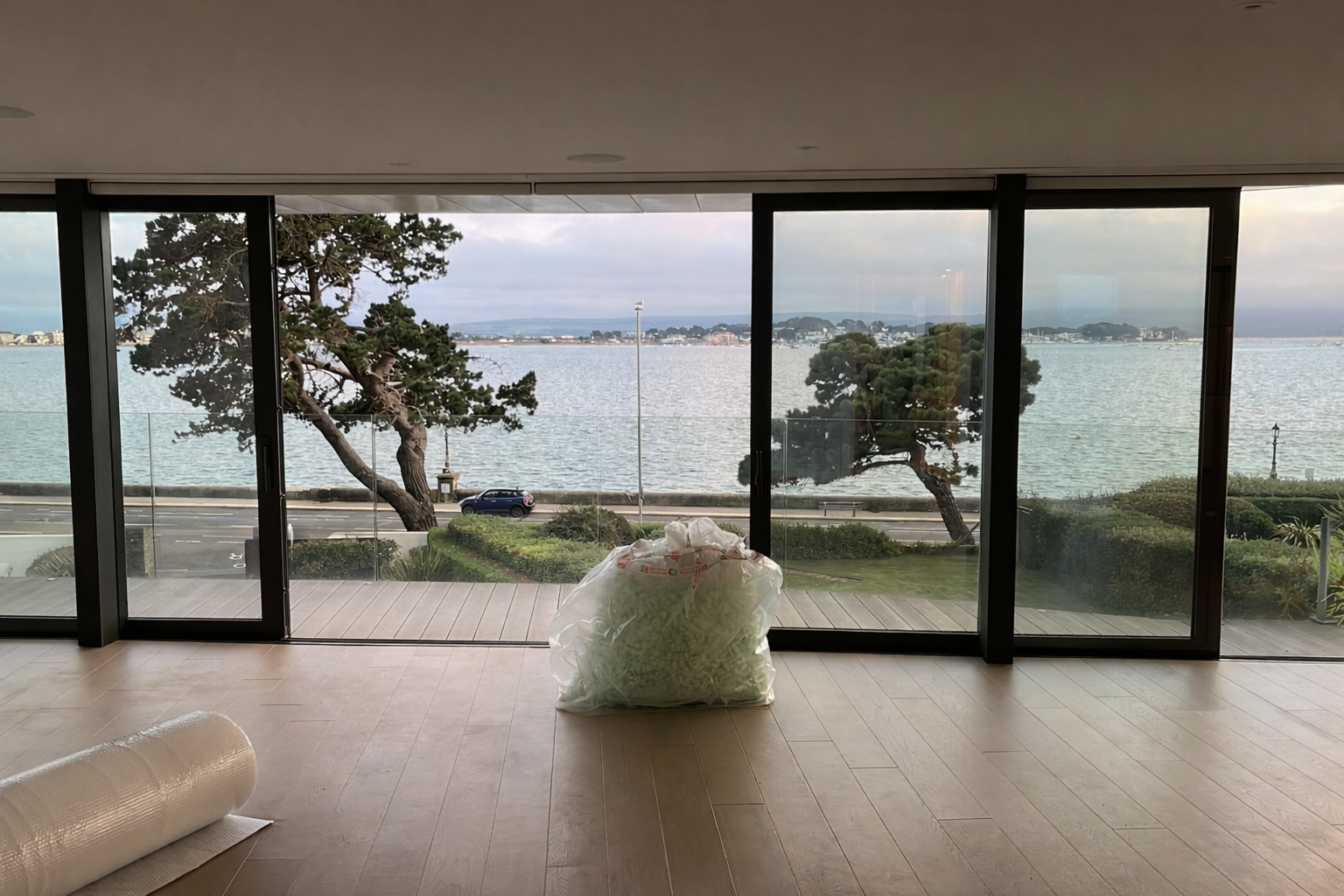 Lifted Moving team - experienced movers based in Bournemouth