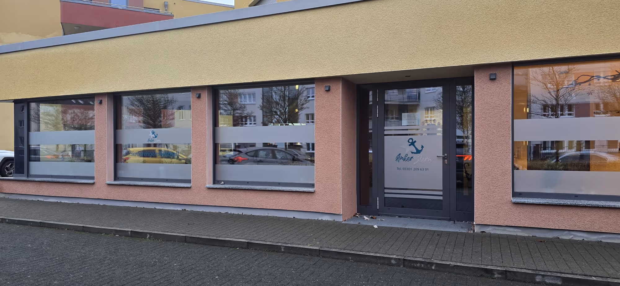 Eingang der Seniorenwohngemeinschaft AnkerStern in Hennigsdorf