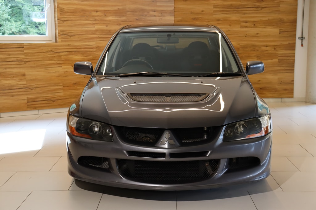 Mitsubishi Lancer Evo 8 2.0 EVOLUTION MR
