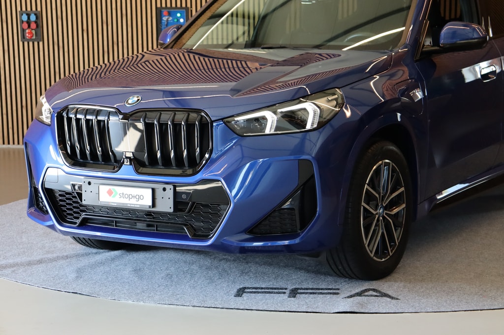 BMW X1 M Sport 25e xDrive paddles