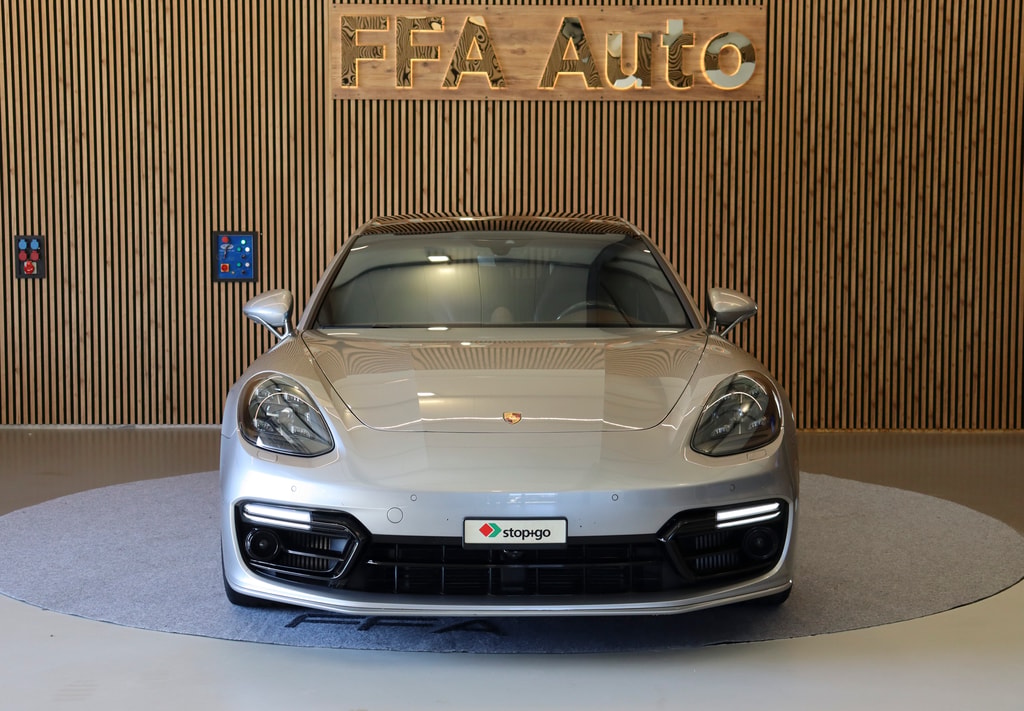 Porsche Panamera Sport Turismo 4.0 V8 Turbo