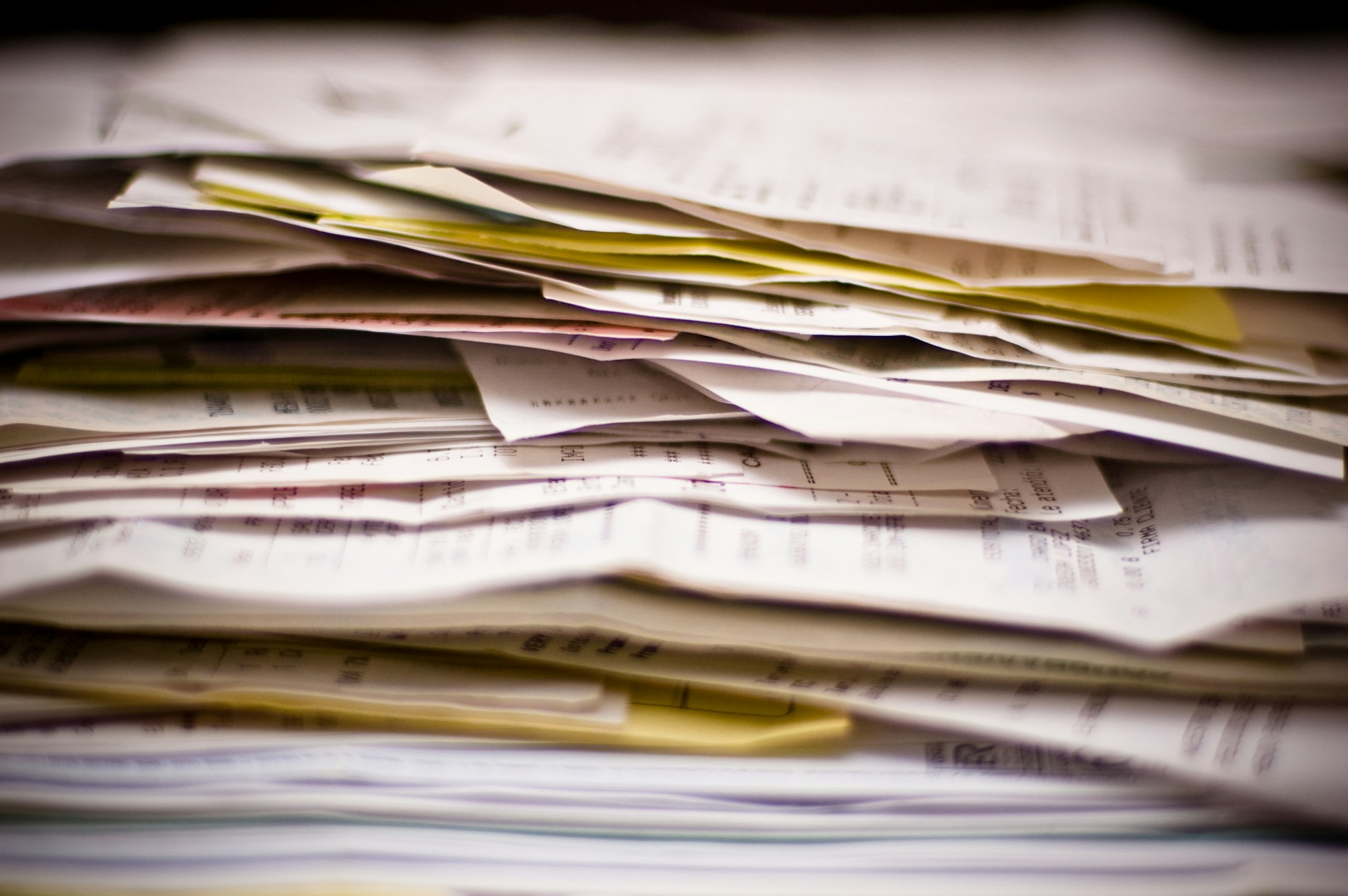 How to Detect Fraudulent Documents Fast