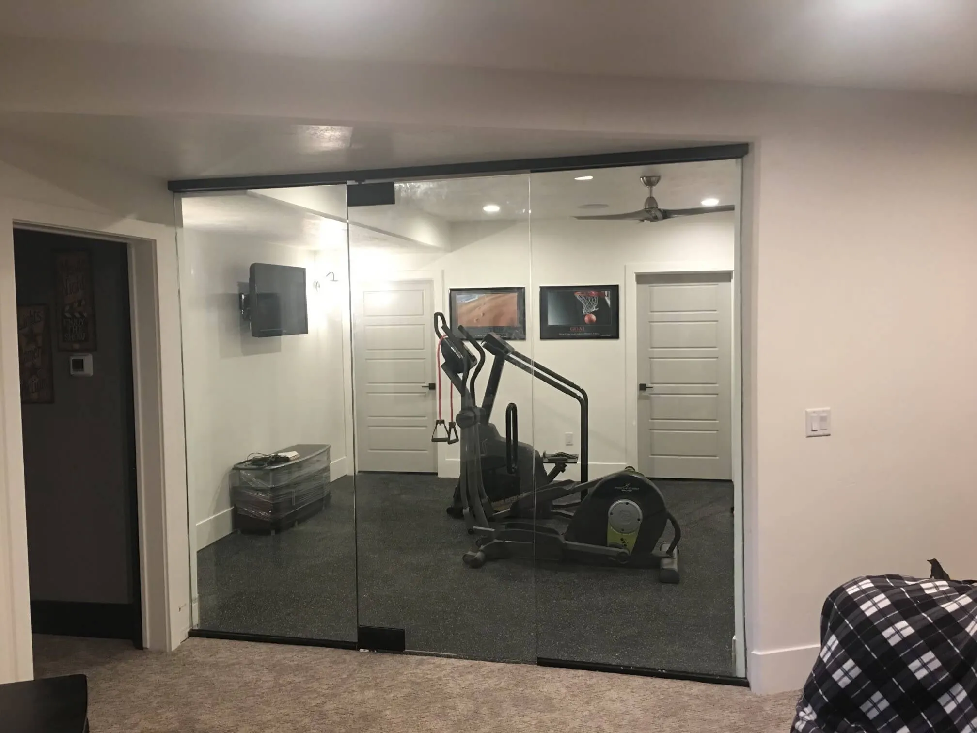 gym mirror wall