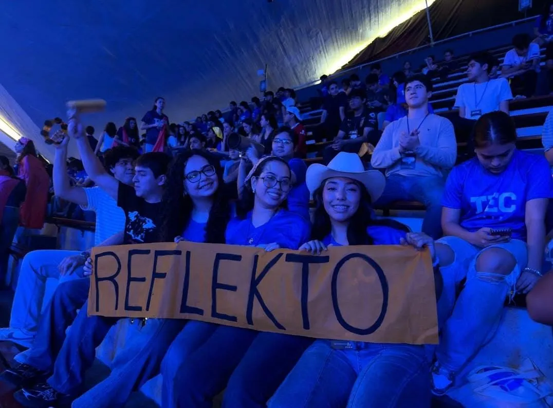 Students at university orientation night