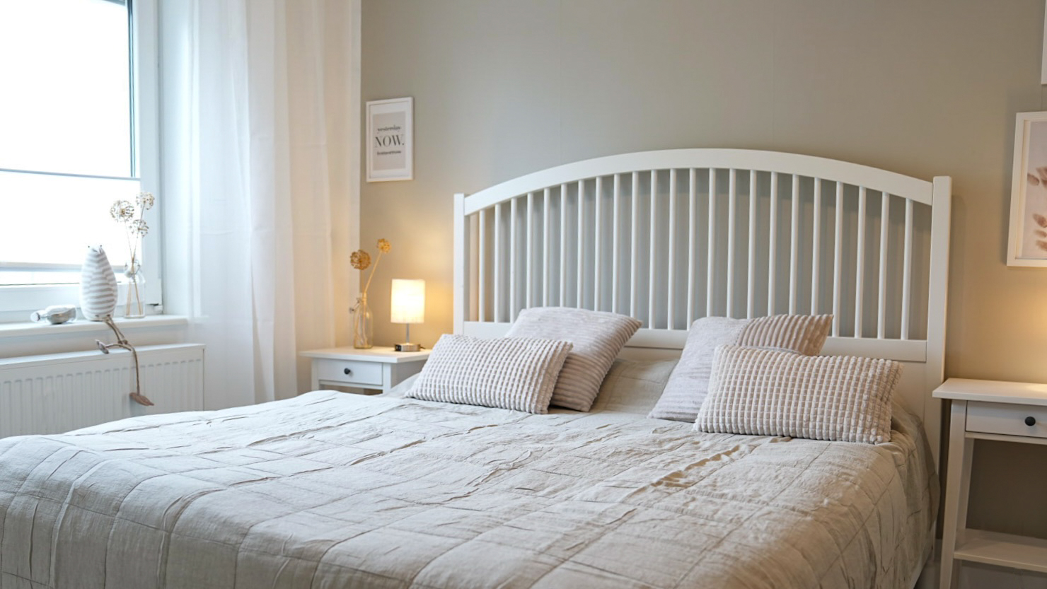 gemütliches Queensizebett