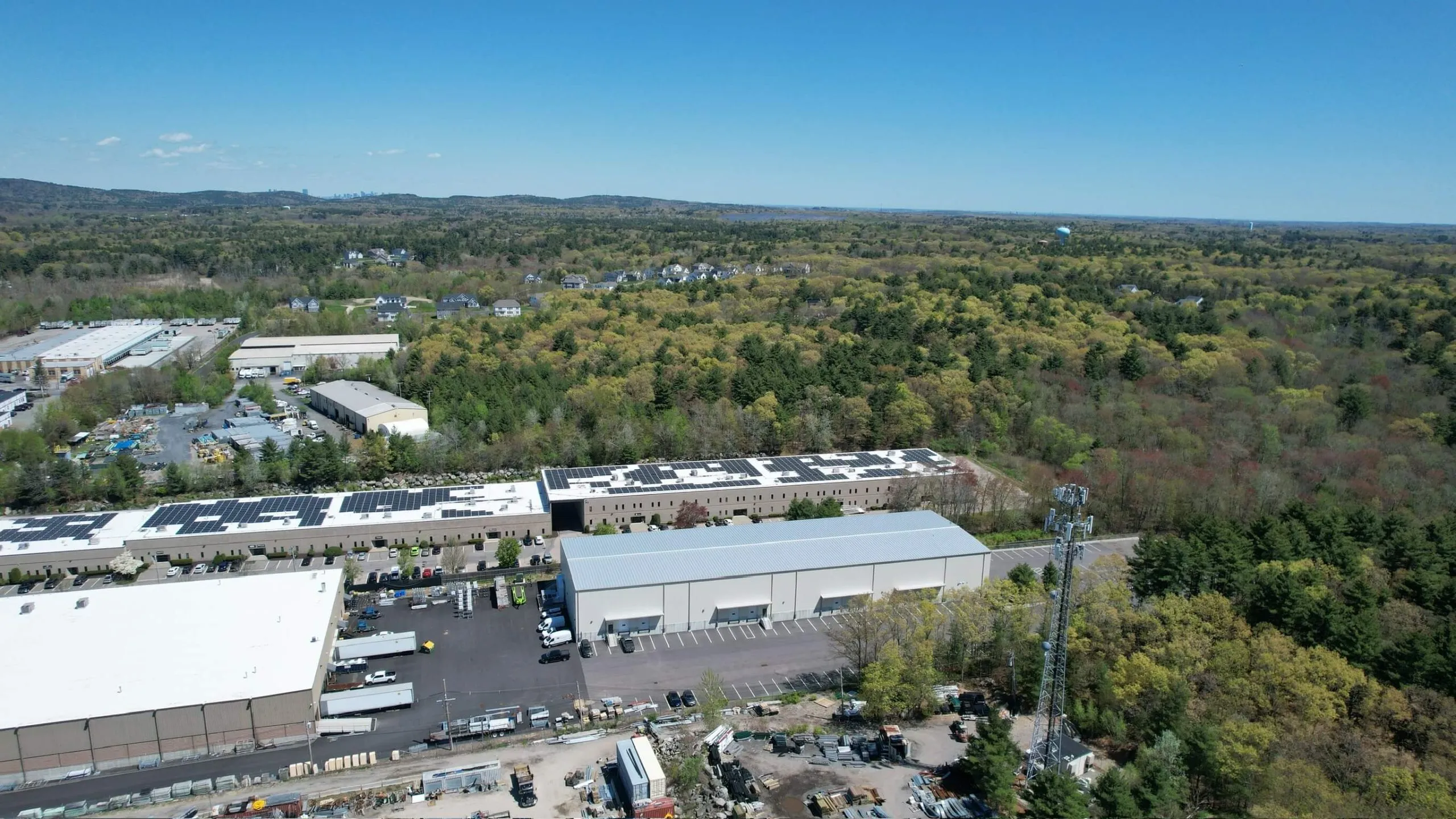Turnpike Stage (Canton) is a purpose-built soundstage located 15 miles southwest of downtown Boston, offering a large clear-span stage, robust power, ample parking and strong transport links across New England and the East Coast.