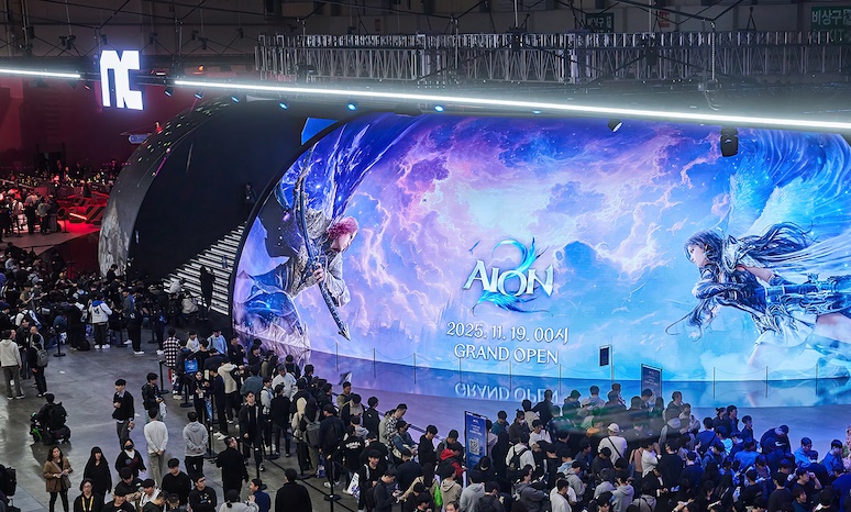 Dome LED theater installation at NCSOFT G-STAR 2025 featuring curved LED panels displaying game content