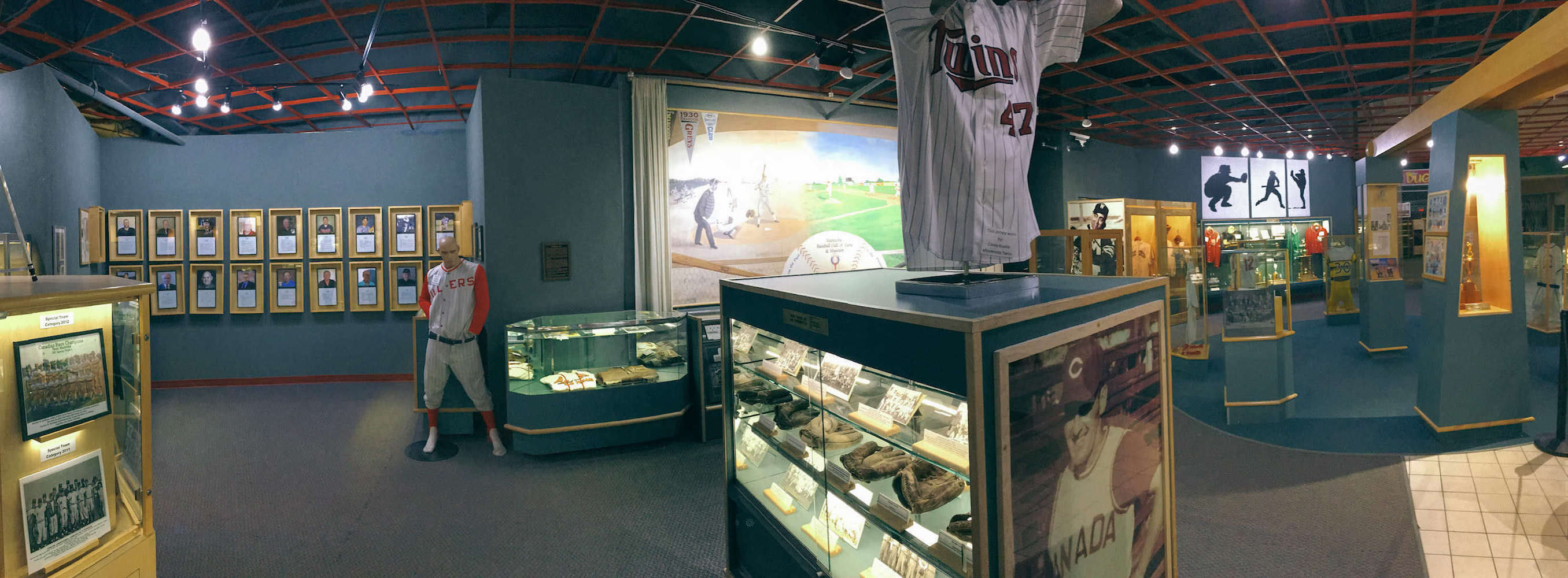 We develop sponsorship partnerships supporting both the Museum and the annual Inductee Fundraising Dinner through structured advertising and recognition programs.