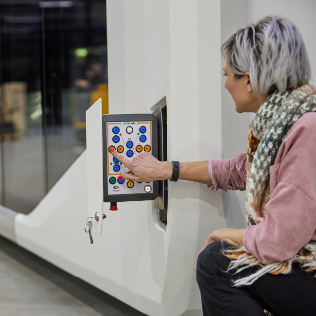 iple colorful buttons, demonstrating the advanced yet user-friendly technology integrated into the Expandable Touchdown unit.