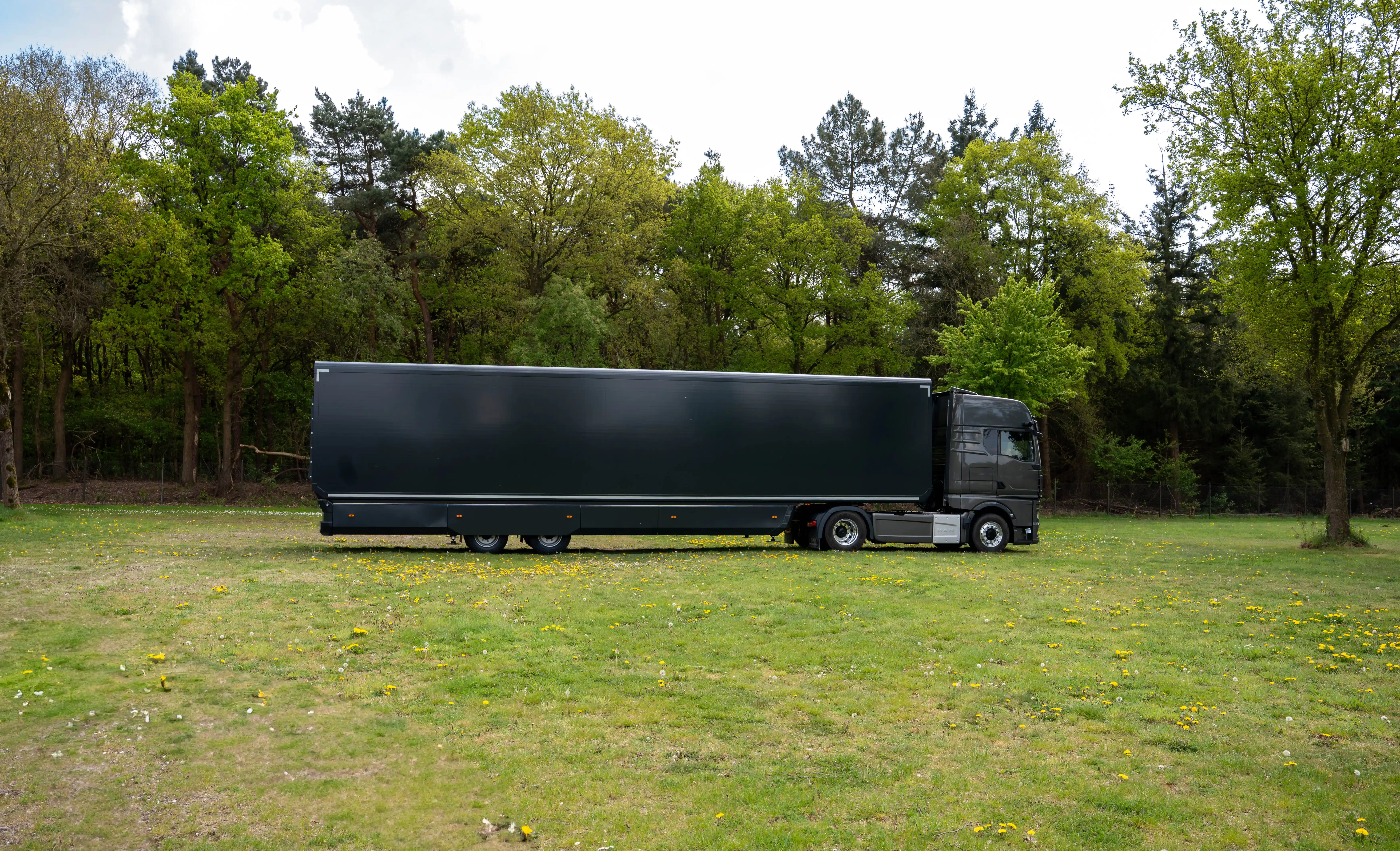 Unidad de inteligencia móvil ampliable desplegada en operaciones sobre el terreno