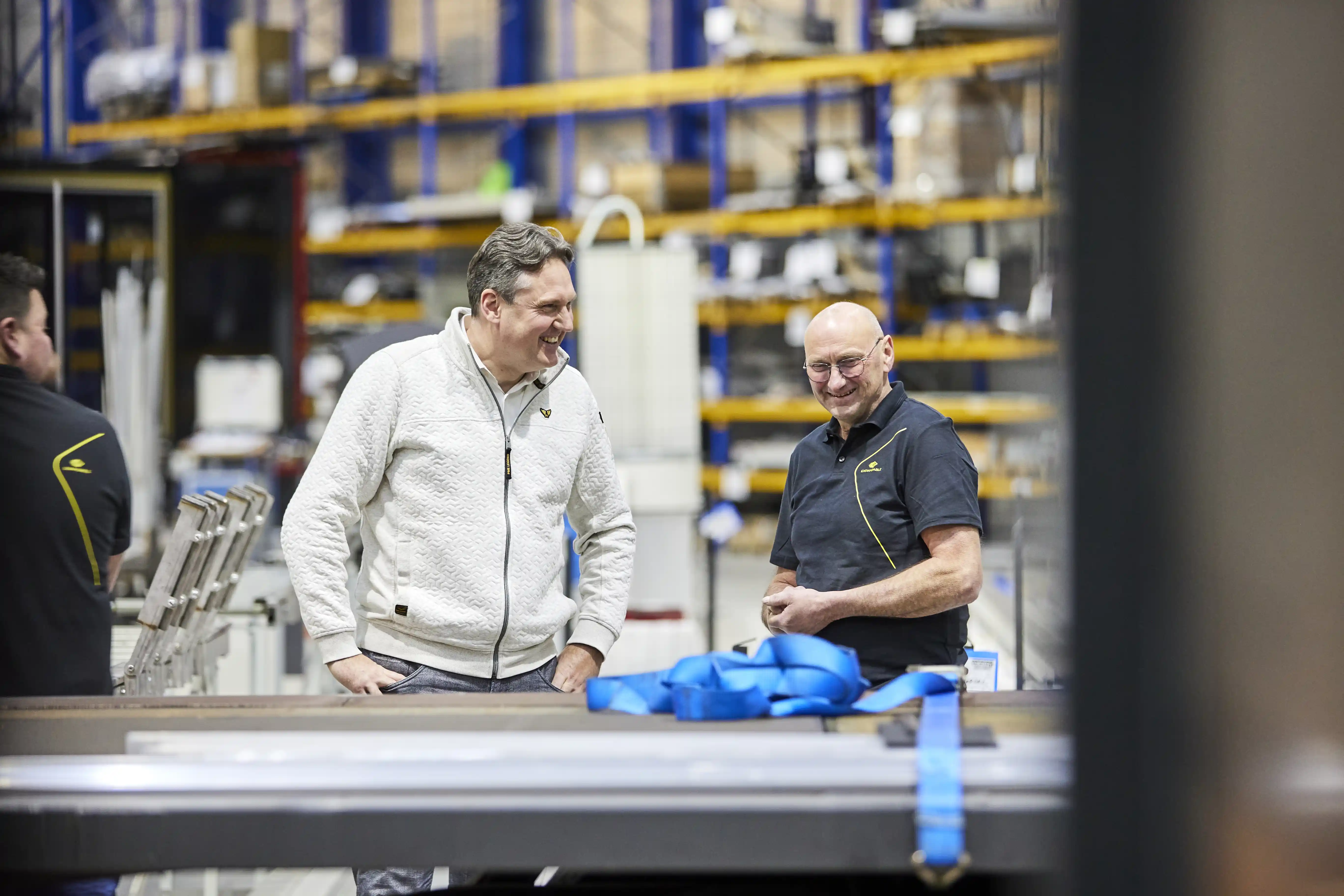 expandable employees talking with each-other 