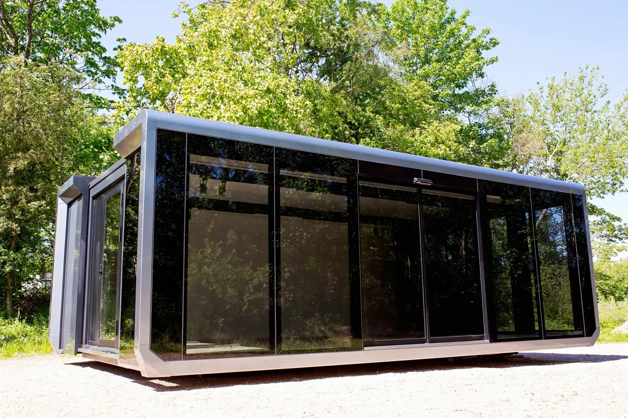 Mobile pet grooming trailer with expandable design for professional groomers