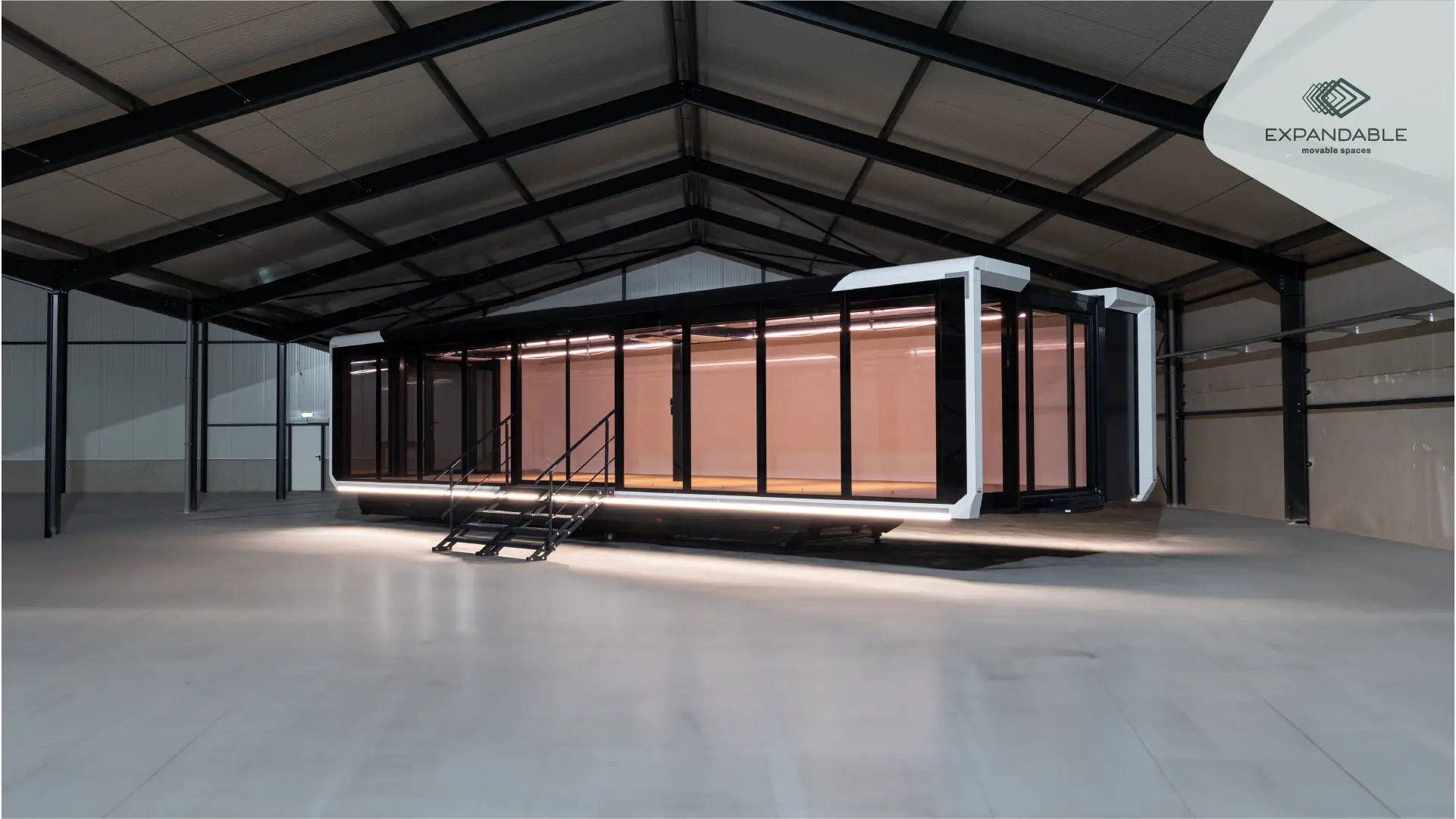 Expandable Trailer with premium glass and in event mode.