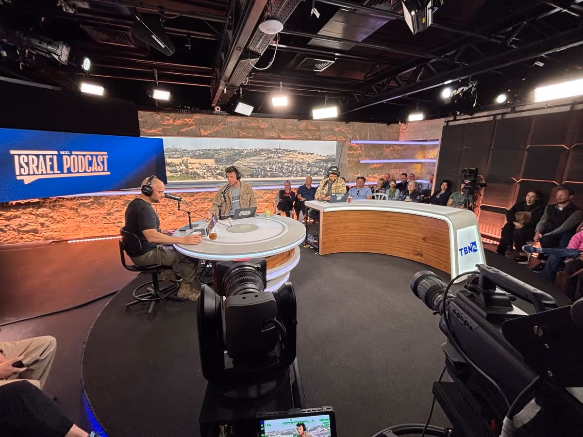 studio B