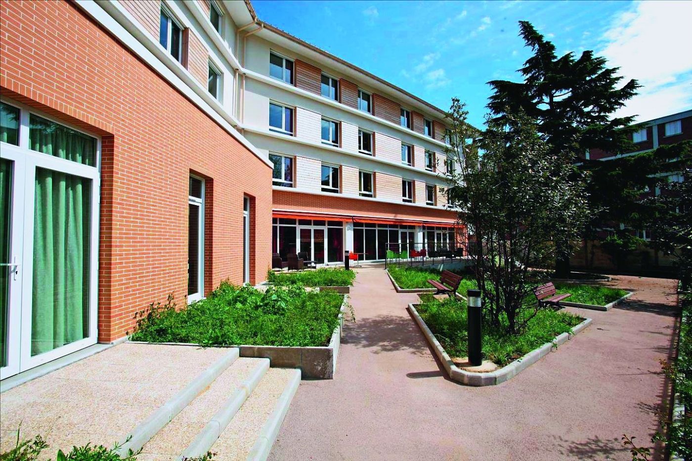 EHPAD la maison du Grand Cèdre - Colisée