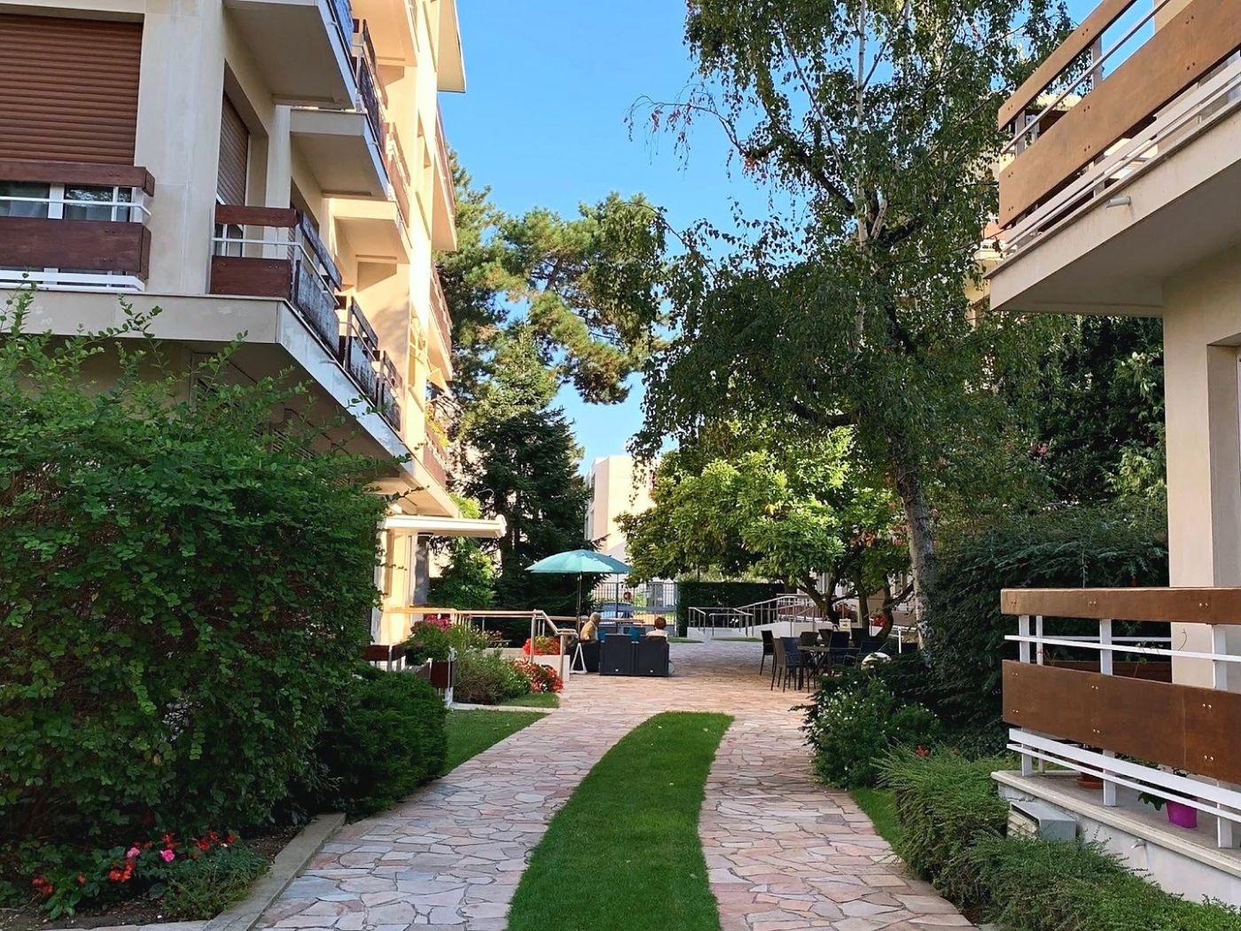 Les Pins - Univi