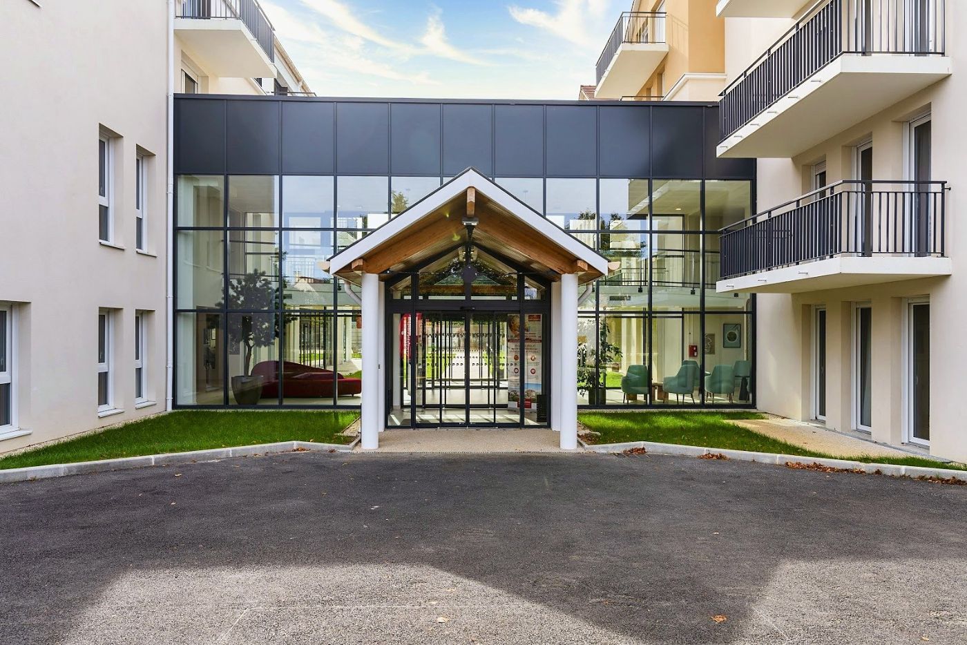 Résidence Services Les Girandières Moissy-Cramayel