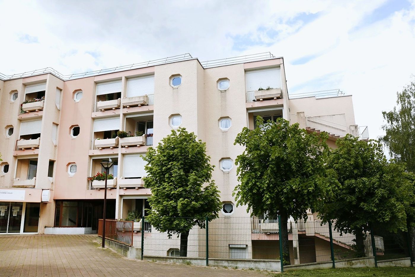 Yvonne Colas - Arpavie