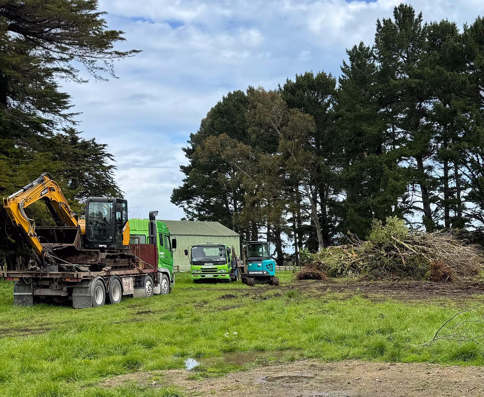 Fleetline Diggers excavator digging irrigation trench on Whanganui farm