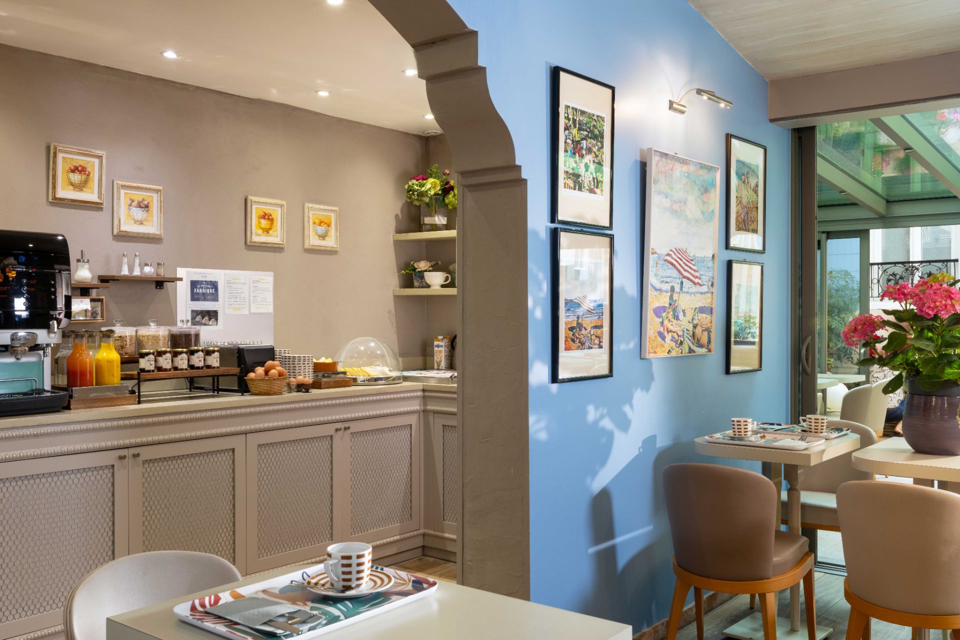 Salle a petit-déjeuner