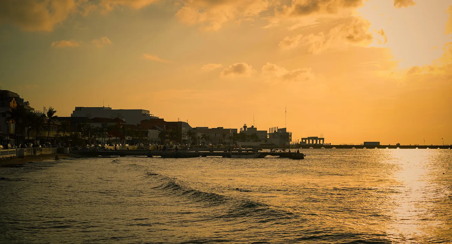 El Ritual del Atardecer en Cozumel