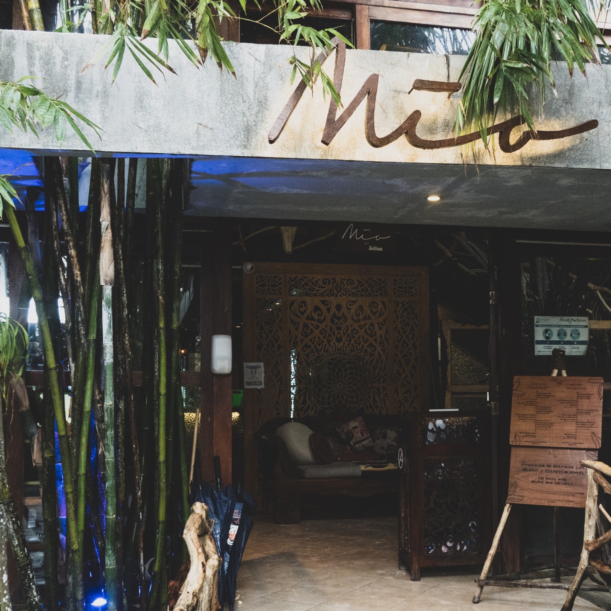 Mía