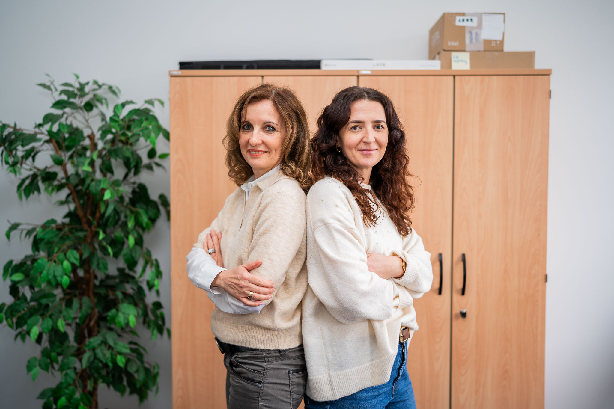 Mitarbeiterinnen von connect IT-solutions – Ansprechpartner für IT-Sicherheit in Arztpraxen