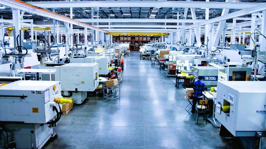 Advanced plastic manufacturing equipment and automation facility#1.9